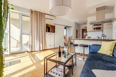 Kuchnia lub aneks kuchenny w obiekcie RentPlanet - Apartament Wszystkich Świętych
