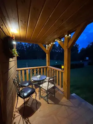 Balkon lub taras w obiekcie Chatka Dziadka Sudety - niedaleko Czarna Góra