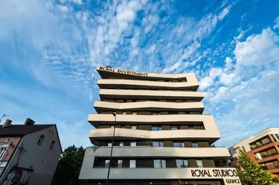 Budynek, w którym mieści się apartament