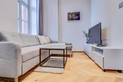 Telewizja i/lub zestaw kina domowego w obiekcie RentPlanet - Lokum Vena