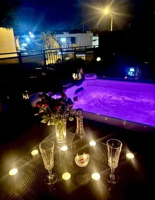Basen w obiekcie LOFT APARTAMENT II NAMYSŁÓW lub w pobliżu