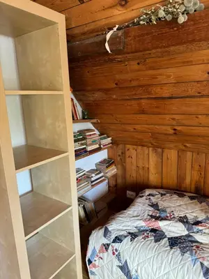 Łóżko lub łóżka w pokoju w obiekcie Zdzisiówka