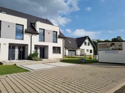 Budynek, w którym mieści się apartament