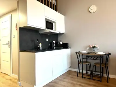 Kuchnia lub aneks kuchenny w obiekcie Zarembowicza Apt 52 - Self Check-In 20h - Lift