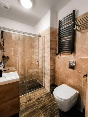 Łazienka w obiekcie Sztuka Smaku - Restauracja i Hotelik
