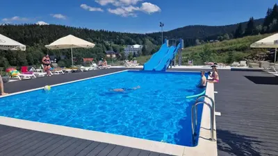 Basen w obiekcie Aparthotel - Apartament BiałaPerła lub w pobliżu