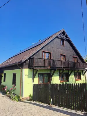 Budynek, w którym mieści się pensjonat