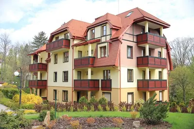 Budynek, w którym mieści się apartament