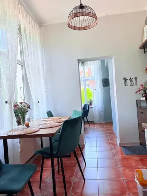 Kuchnia lub aneks kuchenny w obiekcie Apartament w Złotym Stoku Przystanek Las