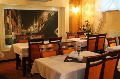 Restauracja lub miejsce do jedzenia w obiekcie Hotel Linder