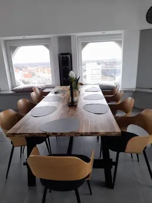 Plan piętra w obiekcie 100m2 penthouse on top of the city 1000Mb/s, airc.