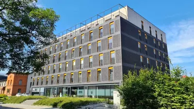 Budynek, w którym mieści się apartament
