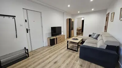 Telewizja i/lub zestaw kina domowego w obiekcie Apartament Tuwima 1