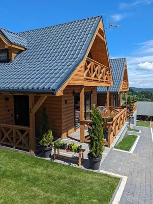 Budynek, w którym mieści się dom w stylu alpejskim