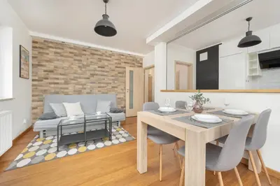 Kuchnia lub aneks kuchenny w obiekcie One Bedroom Apartment Nadodrze with FREE GARAGE Wrocław by Noclegi Renters