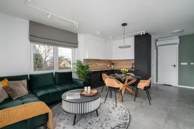Część wypoczynkowa w obiekcie Green Heaven Modern Suites