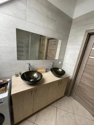 Kuchnia lub aneks kuchenny w obiekcie Apartamenty Świerkowa #1