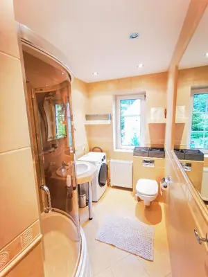 Łazienka w obiekcie Apartamenty Bystrzycka 63