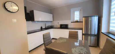 Kuchnia lub aneks kuchenny w obiekcie Apartamenty Bystrzycka 63