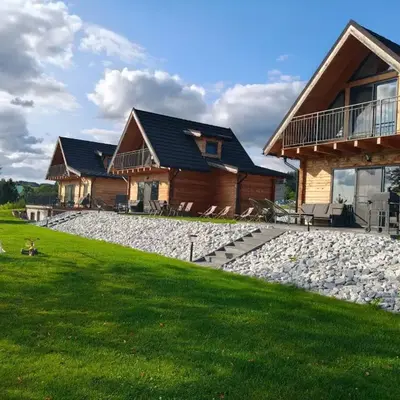 Domki Osada Bożków z jacuzzi