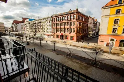 Budynek, w którym mieści się apartament