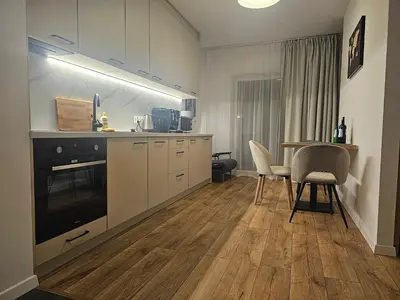 Kuchnia lub aneks kuchenny w obiekcie City Sense New Apartments - Main Station and City Center