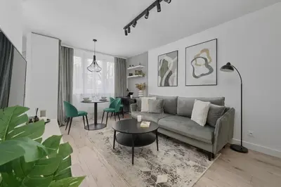 Część wypoczynkowa w obiekcie Zegadłowicza Riverside Studio in Wrocław by Noclegi Renters