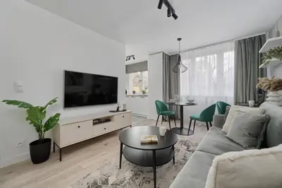 Telewizja i/lub zestaw kina domowego w obiekcie Zegadłowicza Riverside Studio in Wrocław by Noclegi Renters