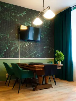 Telewizja i/lub zestaw kina domowego w obiekcie Punkt - Apartament z jacuzzi w centrum Gliwic