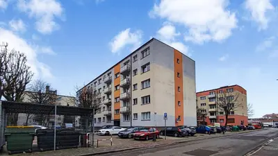 Budynek, w którym mieści się apartament