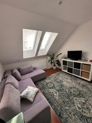 Telewizja i/lub zestaw kina domowego w obiekcie IDYLLAKI dom z ogrodem i sauną