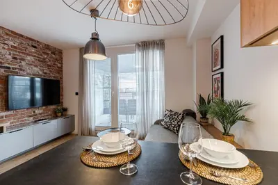 Telewizja i/lub zestaw kina domowego w obiekcie Otyńska Point Apartamenty Prestige