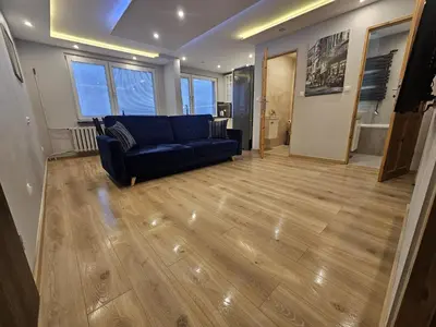 Część wypoczynkowa w obiekcie City Sense - Apartament z widokiem na góry i miasto