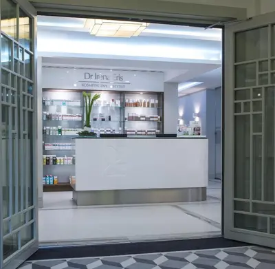 Hol lub bar w obiekcie Hotel SPA Dr Irena Eris Polanica Zdrój