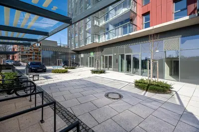 Budynek, w którym mieści się apartament