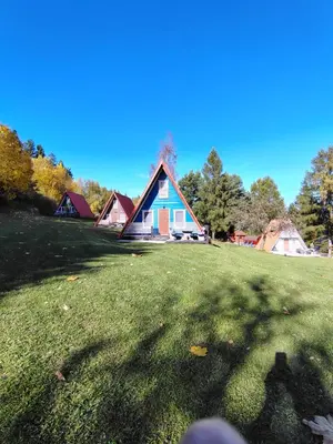 Plac zabaw dla dzieci w obiekcie Kolorowe Wzgórze Zagórze