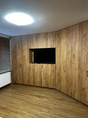 Telewizja i/lub zestaw kina domowego w obiekcie Góry Sowie przystanek DAD HOUSE