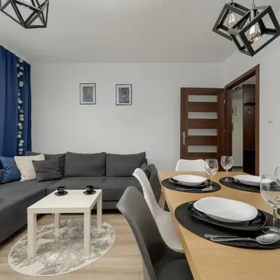 Klimasa White&Blue Apartment with Balcony in Wrocław by Noclegi Renters