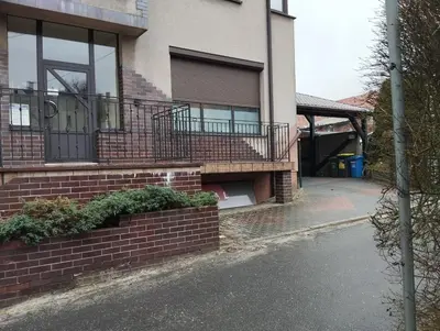 Budynek, w którym mieści się apartament
