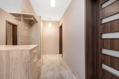 Plan piętra w obiekcie Cozy Corner: apartment with WiFi and Private Balcony