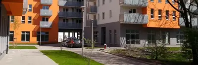 Budynek, w którym mieści się apartament