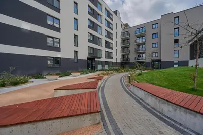 Budynek, w którym mieści się apartament