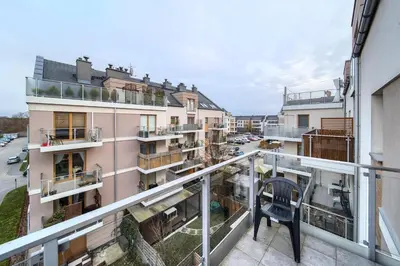 Balkon lub taras w obiekcie Kościańska Cosy Apartment by BookingHost