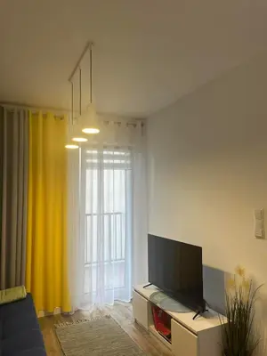 Telewizja i/lub zestaw kina domowego w obiekcie Apartament Chiara z balkonem