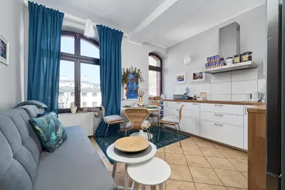 Kuchnia lub aneks kuchenny w obiekcie Apartament SZEPT Galeria Dominikańska by Noclegi Renters