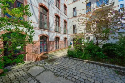 Budynek, w którym mieści się apartament