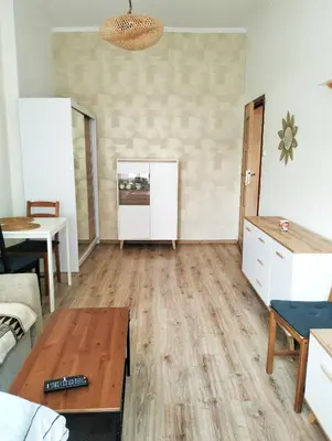 Kuchnia lub aneks kuchenny w obiekcie Night Host Trzebnicka 84 free parking