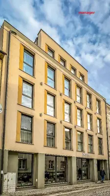 Budynek, w którym mieści się apartament