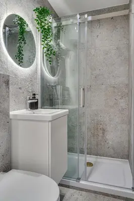 Łazienka w obiekcie COMFISTAY Armii krajowej 16B - Near Central Station and Free parking