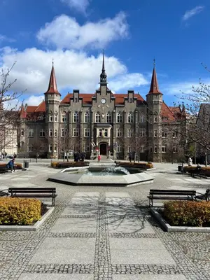 Budynek, w którym mieści się apartament